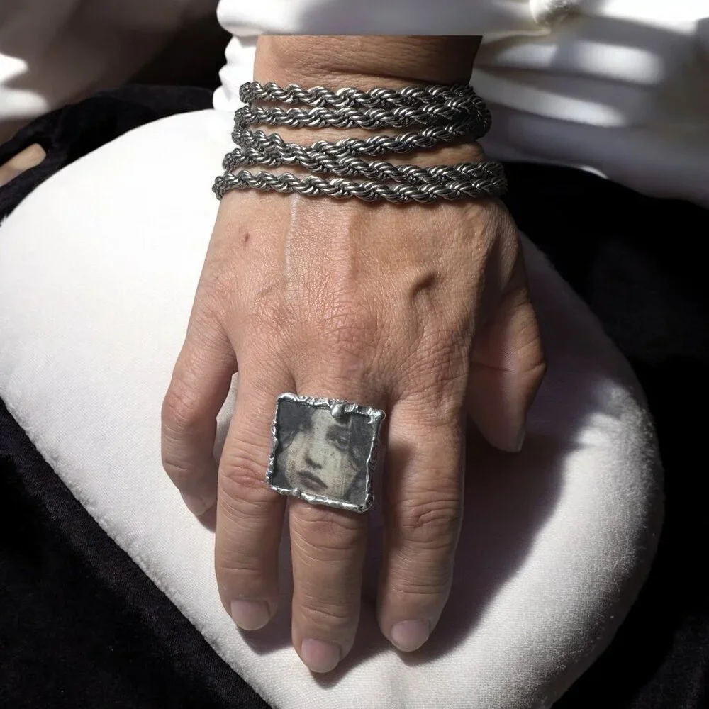 Handcrafted Artisan Silver & Glass Statement Ring Abstract Woman Portrait Design - Picture 17 of 17